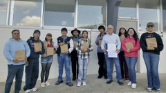 Los integrantes de la delegaci�n mexicana, con el concejal de Desenvolvemento Local de San Sadurni�o