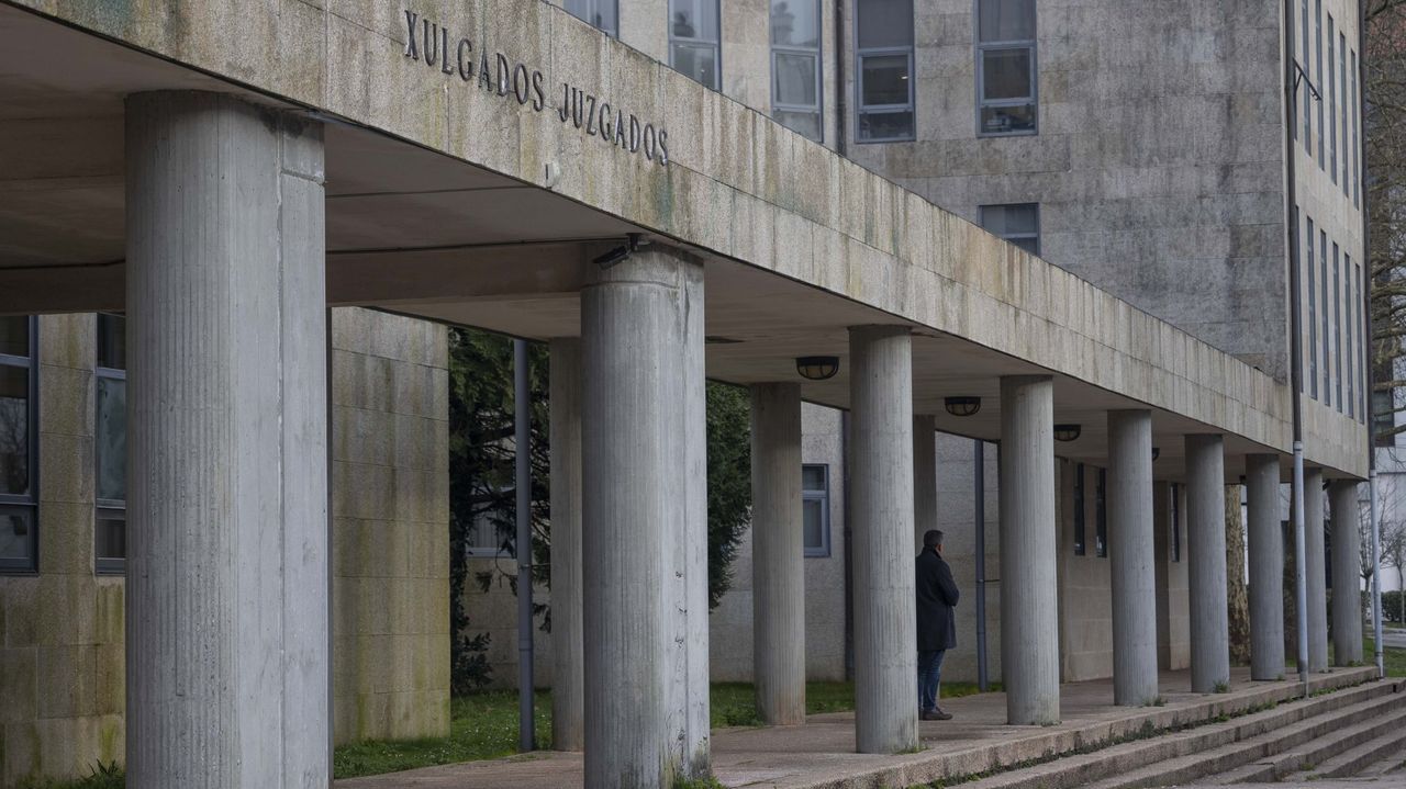 Absuelto por falta de pruebas un acusado en Santiago de abusar de una chica a la que conoció en redes