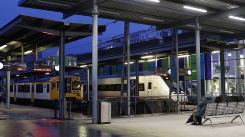 Poco movimiento de pasajeros en la estaci�n de Vigo Guixar en el primer d�a de huelga de maquinistas