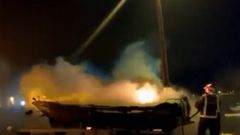 El incendio calcin� por completo una de las lanchas