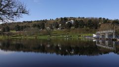 Imagen de archivo del embalse de Cachamu��a, al que acuden muchas familias los fines de semana para hacer senderismo