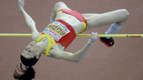 Ruth Beitia, durante la final de salto de altura.