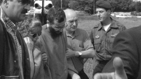 Imagen de la liberaci�n de Ortega Lara tras 532 d�as secuestrado por ETA en un zulo de 3,5 metros cuadrados