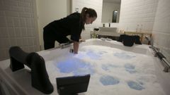 Imagen de archivo de una de las cabinas con ba�era de hidromasaje del spa