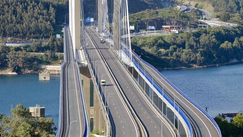 El puente de Rande casi sin trfico por el estado de alarma