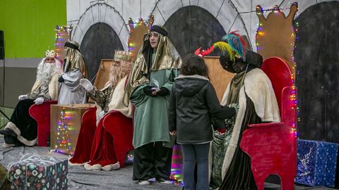 Visita de Melchor, Gaspar y Baltasar a Outes.
