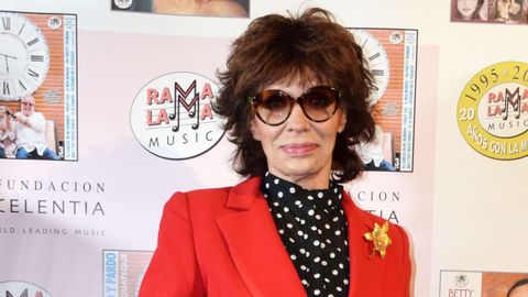 Encarnita Polo asistiendo a un concierto en el 2015