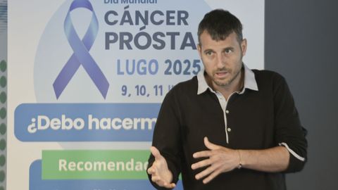 El jefe de servicio de Urología, el doctor Javier Casas, en una charla con motivo del Día Mundial del Cáncer de Próstata en el HULA.