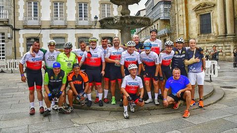 Varios de los integrantes del CC Terras de Celanova participaron en la organización del duatlón