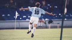 El futbolista balc�nico, celebrando un gol en otro partido de esa temporada