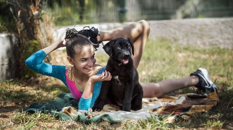 Mascotas y gimnastas posaron ante el objetivo de Tamara Lebn