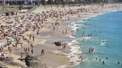 Imagen de archivo de gente en la playa del Orz�n
