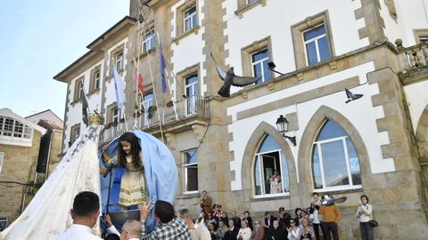 La Palomita Domingo de Resurreci�n en Muros