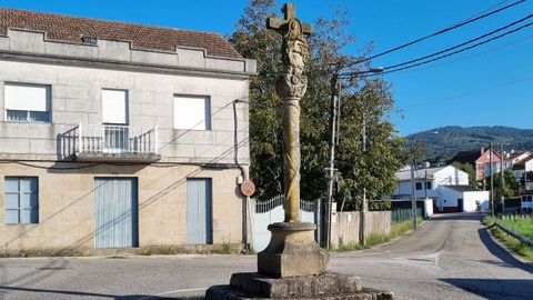 Cruceiro de O Cacheno