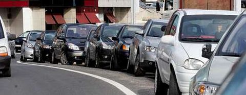 La polic�a prohibir� estacionar en los arcenes frente al edificio Proa a partir del pr�ximo lunes.