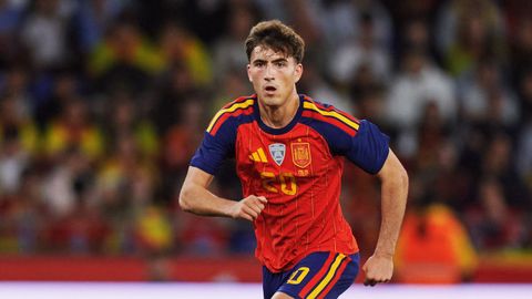 El canterano del Celta Javi Rodr�guez, en su partido debut con la selecci�n espa�ola, frente a Irak.