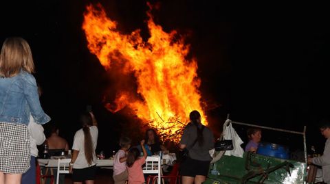 Celebracin del San Juan en Boiro