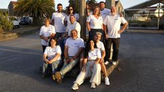 Integrantes de las cuatro comisiones de fiestas de Catoira, que est&aacute;n trabajando mano a mano