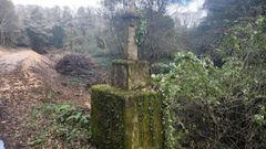 El cruceiro de hormign del ao 1934 de Rods ya sufri daos hace aos