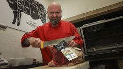 Tot� Caama�o se�ala que padece problemas por falta de potencia el�ctrica desde que abri� el asador en el a�o 2018