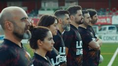 Nuno Pico, de Grande Amore (terceiro pola dereita), xunto cos membros de Loita Amada