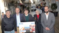 Mart�nez, Mari�o, P�rez, Betanzos y Su�rez-Puerta, presentaron la iniciativa en la calle peatonal del casco urbano.