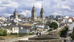 Un barrio junto a la muralla de Lugo que es el que tiene m�s hogares de un solo morador de toda Galicia