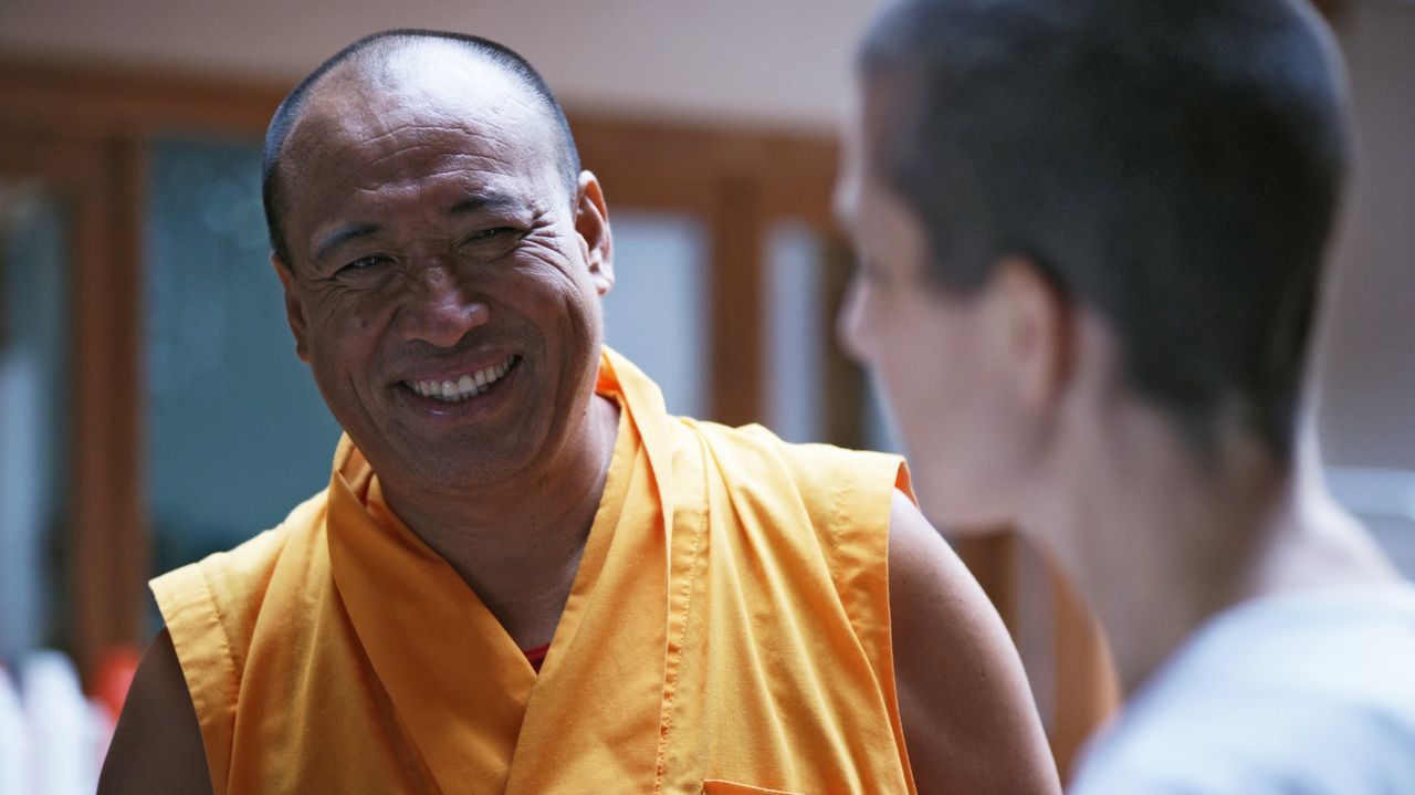 El lama del monasterio budista Chu Sup Tsang ofrece una conferencia en Ourense