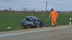 Tres miembros de una misma familia mueren en un accidente de tr�fico en Palencia