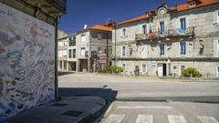 Centro de Bande, con murales y decoraci�n de la Festa do Peixe.