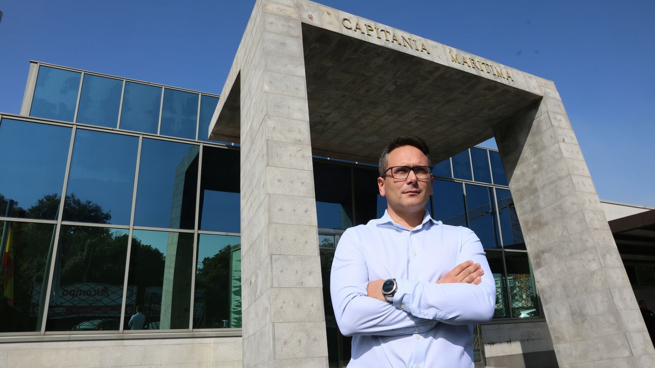 Álvaro Vidal Casais: «Habrá una mejora del balizamiento y señalización dentro de la ría de Arousa»