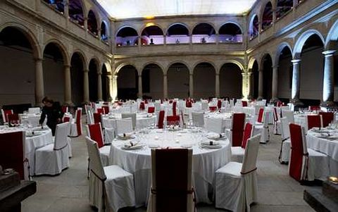 El hotel ofrece ms de un comedor en funcin del nmero de invitados y las preferencias.