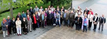 Medio centenar de vecinos de Coristanco disfrutaron ayer de una excursi�n por el norte de Portugal organizada por el Concello.