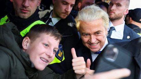 Geert Wilders, durante su campaa en la localidad de Volendam.