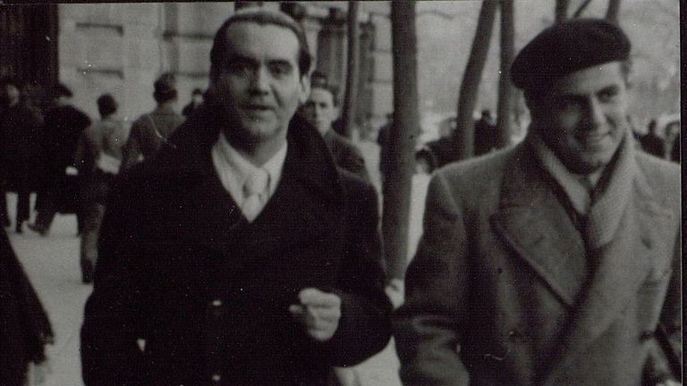 Lorca con� Rafael Rodr�guez Rap�n, que est� en el origen del filme��La bola negra�.
