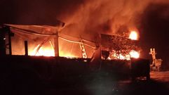 El fuego calcin� por completo la nave