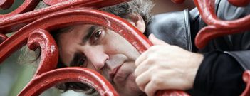 El vasco Mikel Erentxun esta inmerso en una gira en la que deja patentes sus experiencias. 