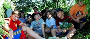 Ni�os y ni�as de entre 6 y 13 a�os participaron en el campamento amiense �Tardes ao natural�