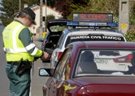 Imagen de un control de alcoholemia realizado ayer en Nea�o, Cabana. 
