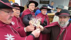 Miembros de la cofrad�a de los vinos de Quiroga, en una imagen de archivo de a feria