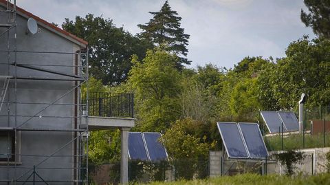 Instalacin fotovoltaica en Noia