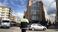 El atropello se registr� en la rotonda que regula el tr�fico entre las calles Cardenal y Roberto Baamonde