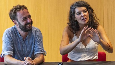 El guionista Adolfo Moreno y Luc�a Mu�oz, productora del documental