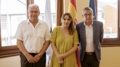 De izquierda a derecha: Luis Fern�ndez Gudi�a (PSOE), Mar�a Gonz�lez Albert (BNG) y Jos� Vicente Solarat (RUA)