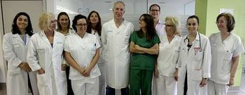 Parte del equipo del Chuac que particip� en la evaluaci�n y operaci�n del ni�o y que forma parte de una unidad que es referente en Espa�a en miocardiopat�a infantil.