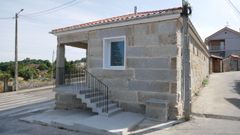 Reforma del local social de Sobrado do Bispo en Barbads
