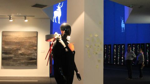 Obras de Guillermo Sim�n, Mar�a Castellanos y Alberto Valverde, y al fondo, Javier Riera y Pablo Armesto