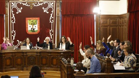 Toda la oposici�n pidi� la salida de la alcaldesa en el pleno de este jueves