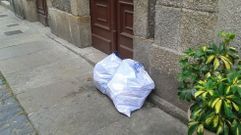 Bolsas de basura despu�s de las una y media de la tarde