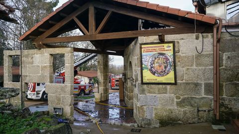 Incendio en el monasterio budista de San Amaro (Ourense).